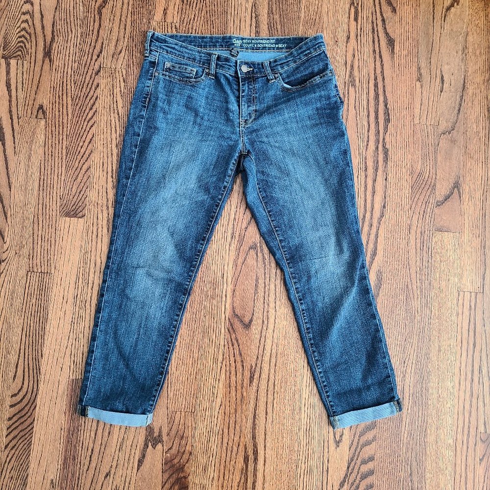 GAP Sexy Boyfriend Fit Capris